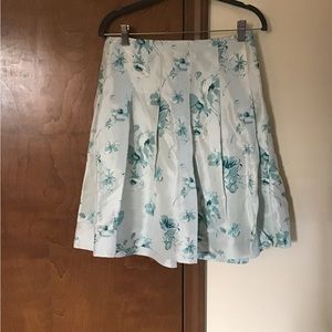 Banana Republic blue floral lined silk skirt